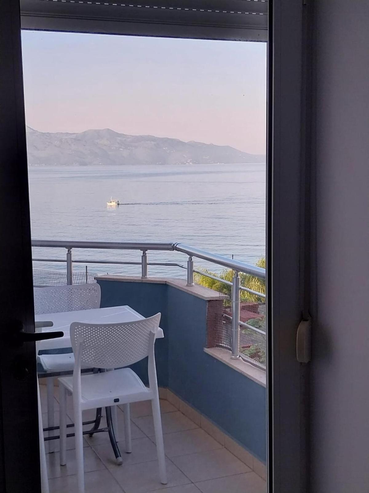 Susy Sea View Apartment Saranda Zewnętrze zdjęcie